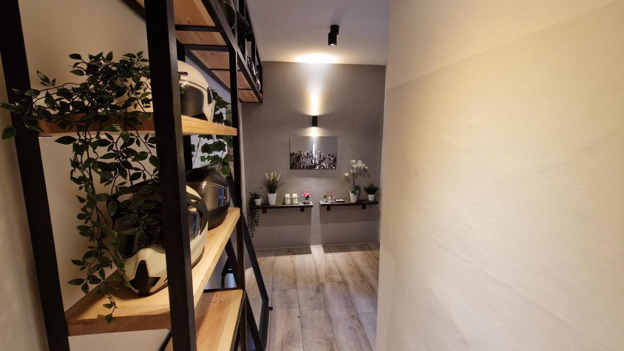 Brooklyn Loft In Apartment *